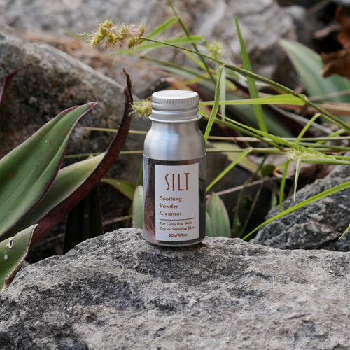 silt soothing powder cleanser in jungle 